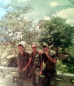 Terry Dell, VN-Soldier, Roger Gendron